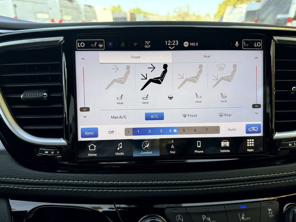 2026 Chrysler Pacifica Limited