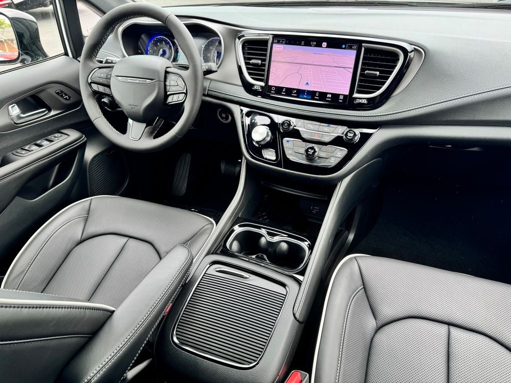 2027 Chrysler Pacifica Limited