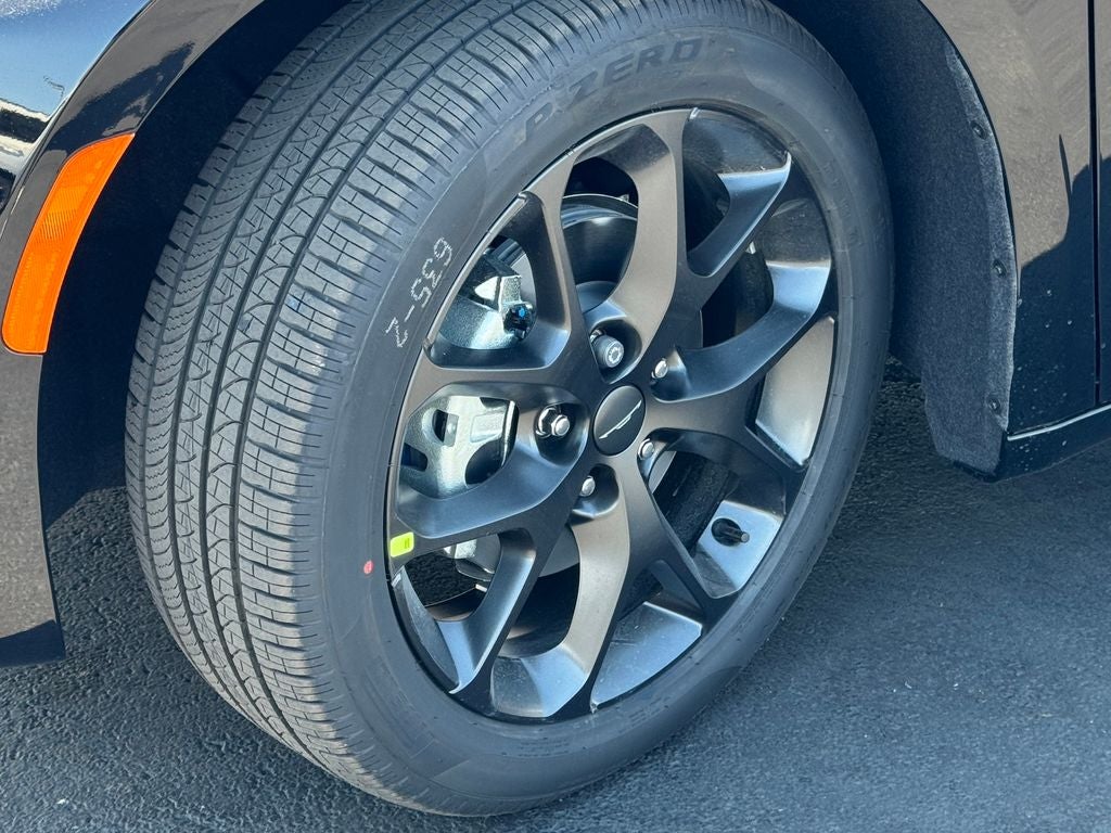 2027 Chrysler Pacifica Limited