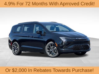 2027 Chrysler Pacifica Limited