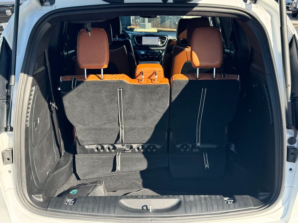 2024 Chrysler Pacifica Hybrid Pinnacle