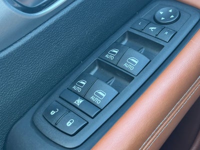 2024 Chrysler Pacifica Hybrid Pinnacle