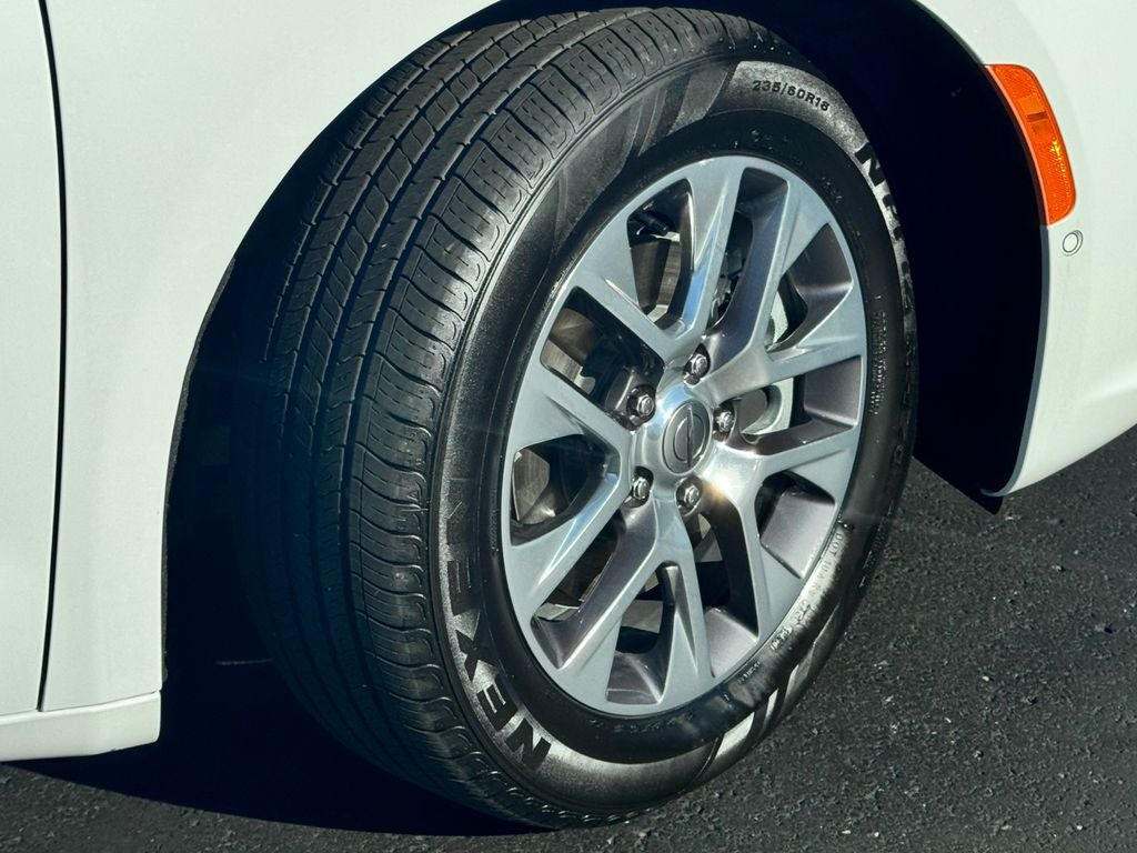 2024 Chrysler Pacifica Hybrid Pinnacle