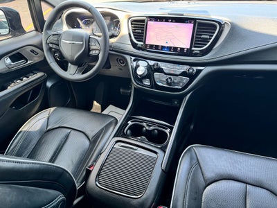 2022 Chrysler Pacifica Hybrid Limited