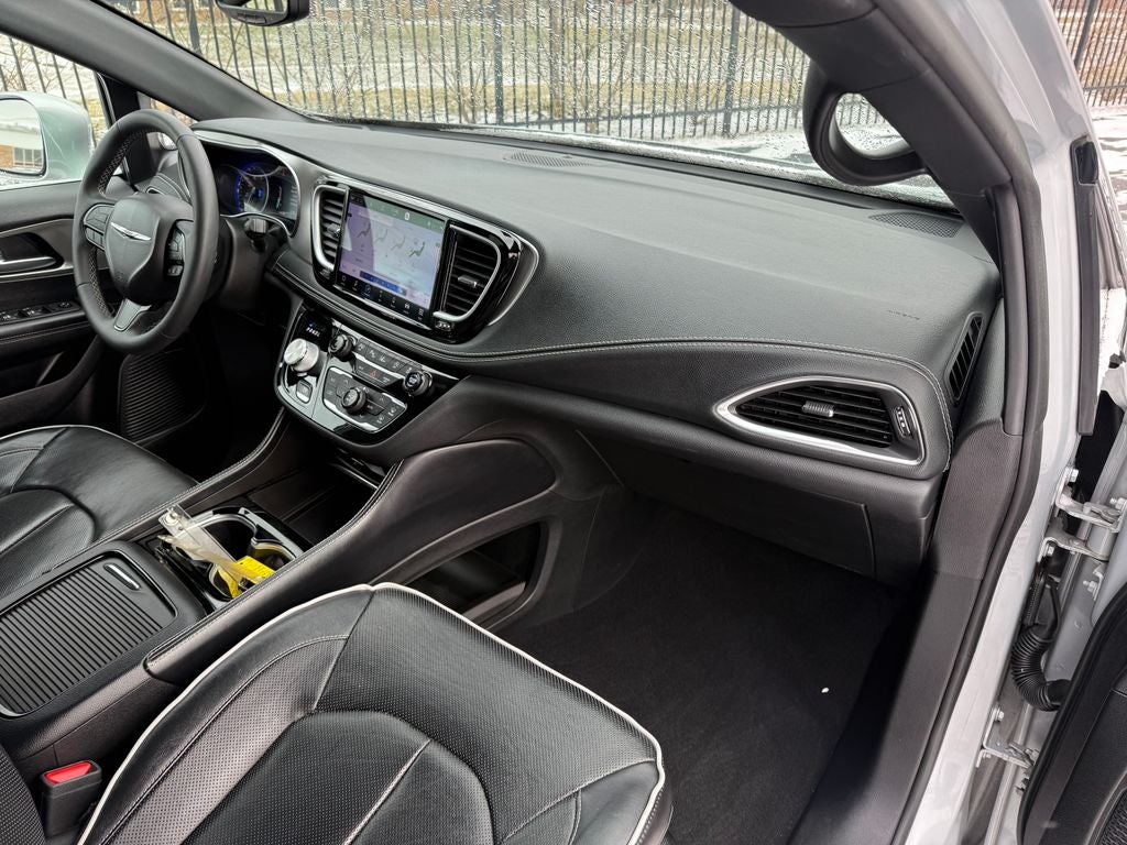 2022 Chrysler Pacifica Limited