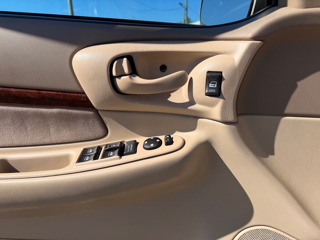 2004 Chevrolet Impala Base