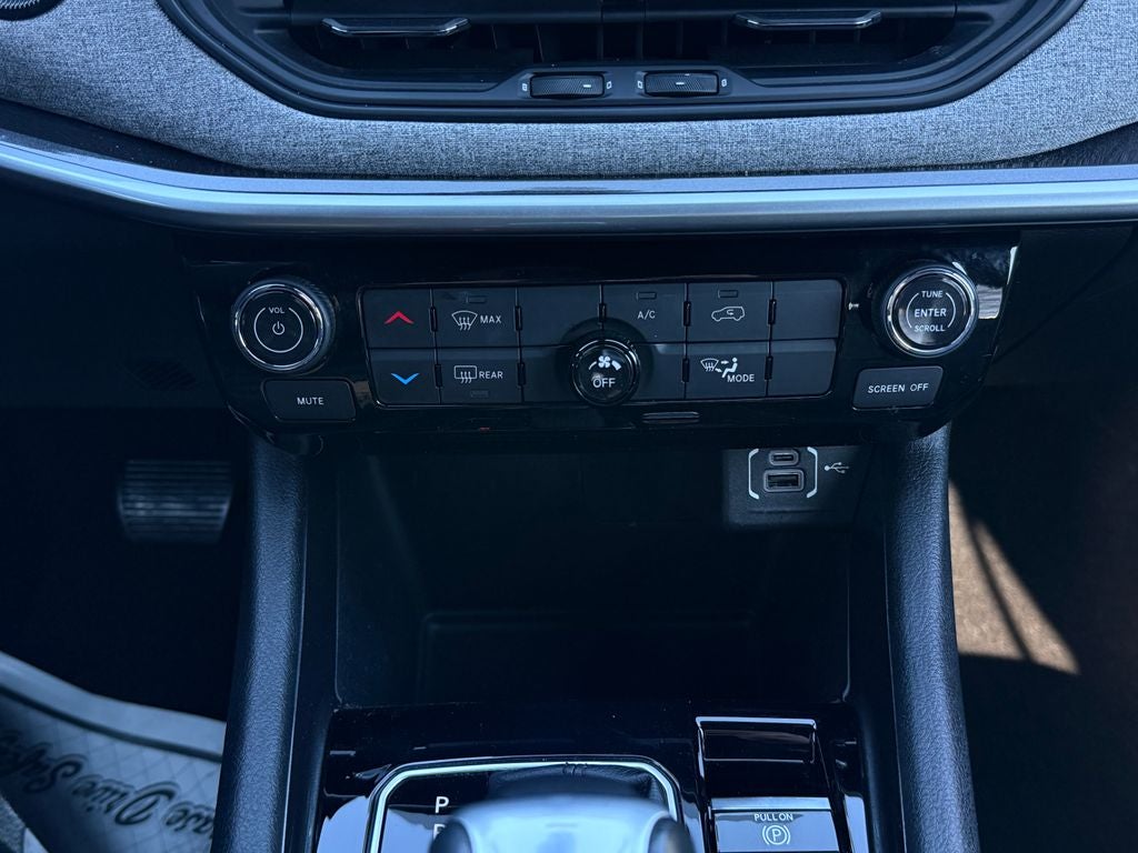 2023 Jeep Compass Latitude Lux