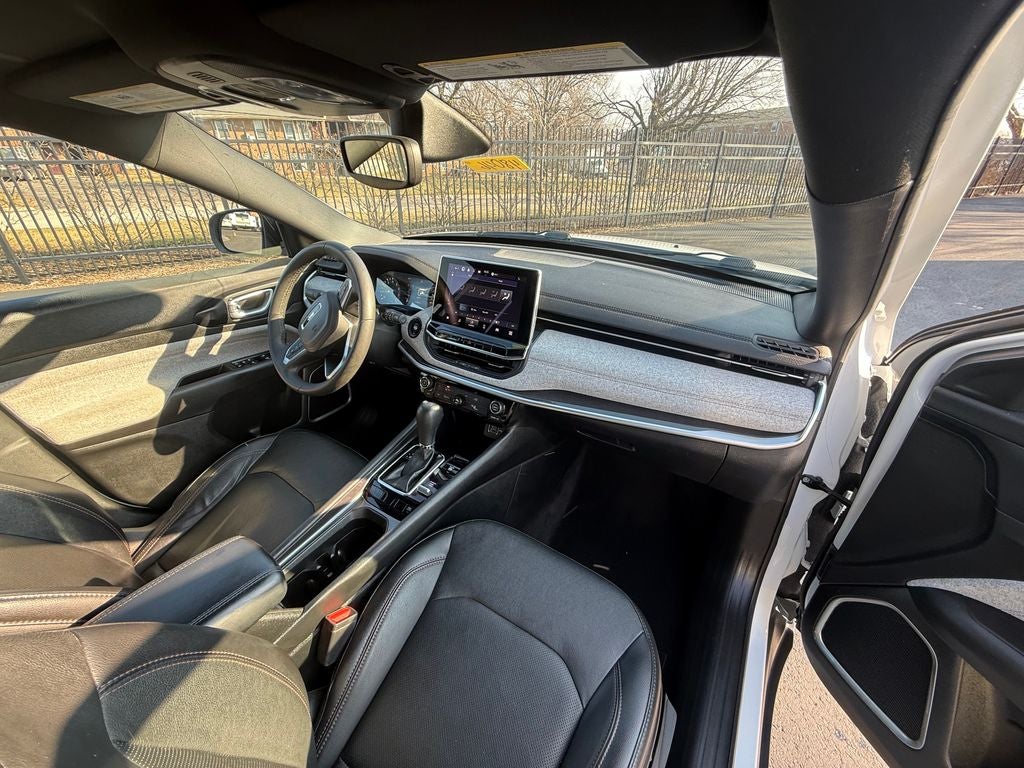 2023 Jeep Compass Latitude Lux