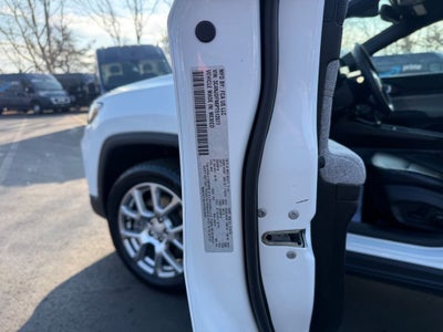 2023 Jeep Compass Latitude Lux