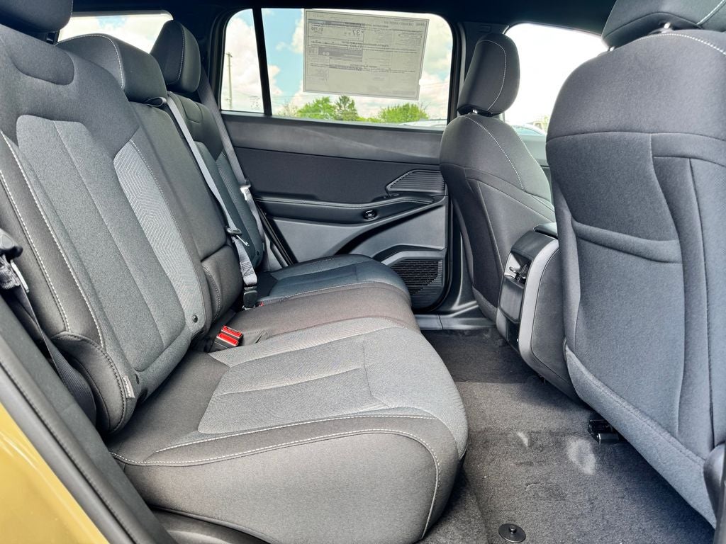 2026 Jeep Cherokee Laredo