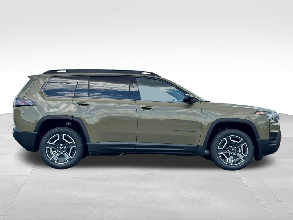 2026 Jeep Cherokee Laredo