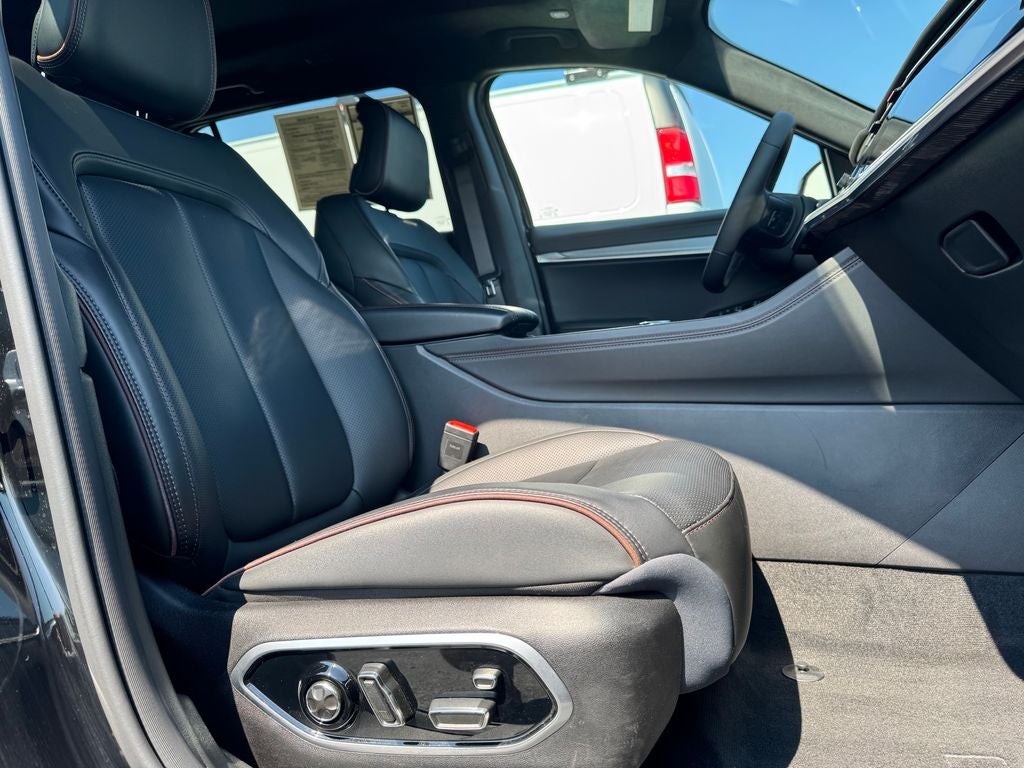 2024 Jeep Wagoneer S Launch Edition