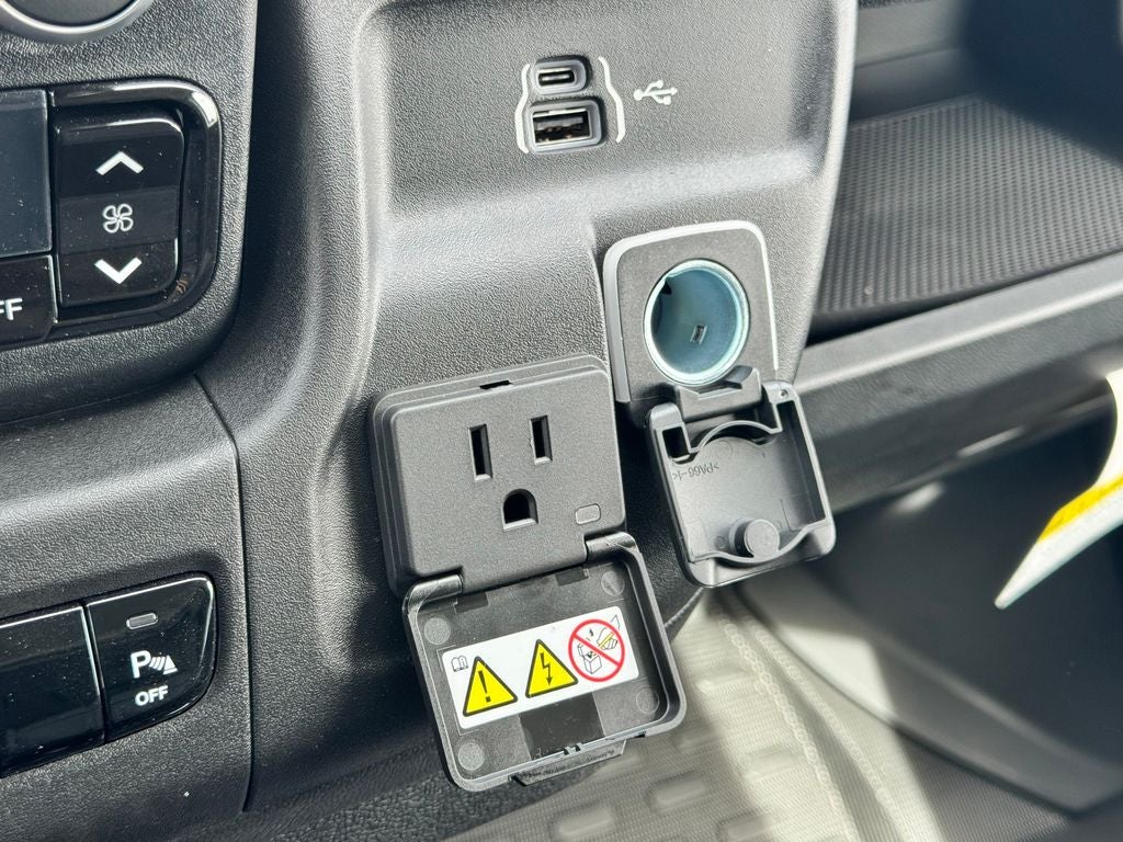 2026 RAM ProMaster 1500 Base