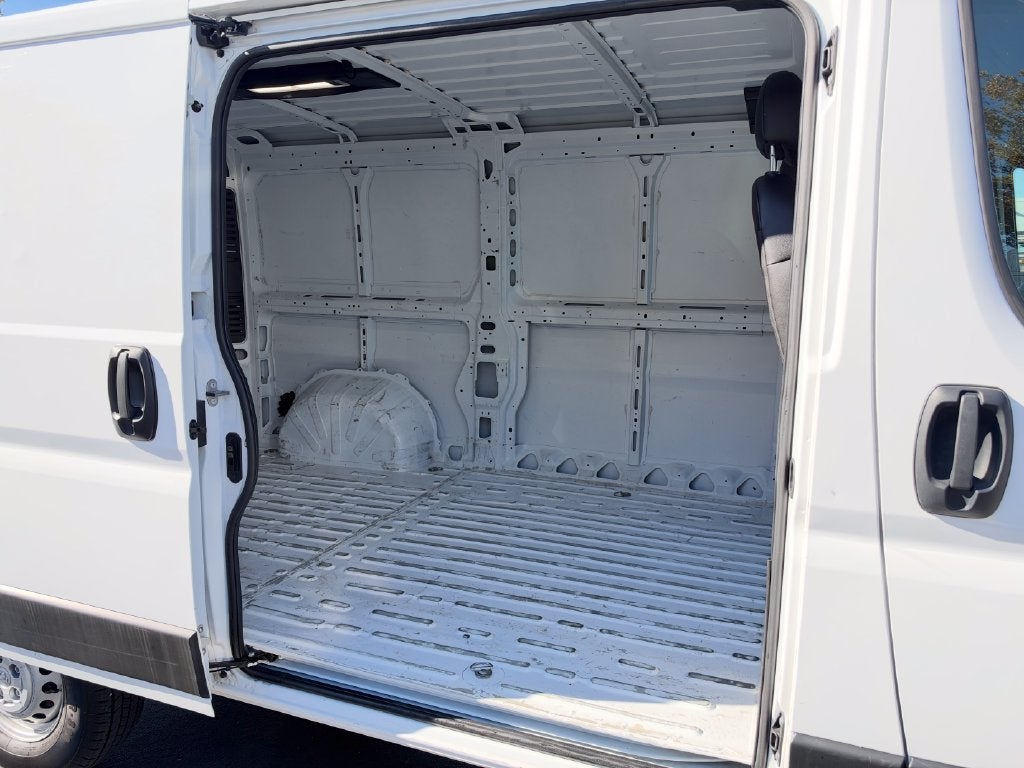 2025 RAM ProMaster 2500 Base