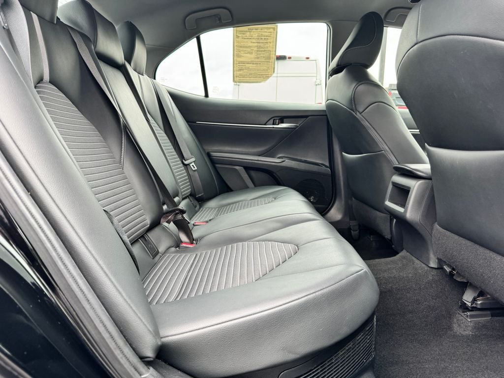 2019 Toyota Camry Hybrid SE