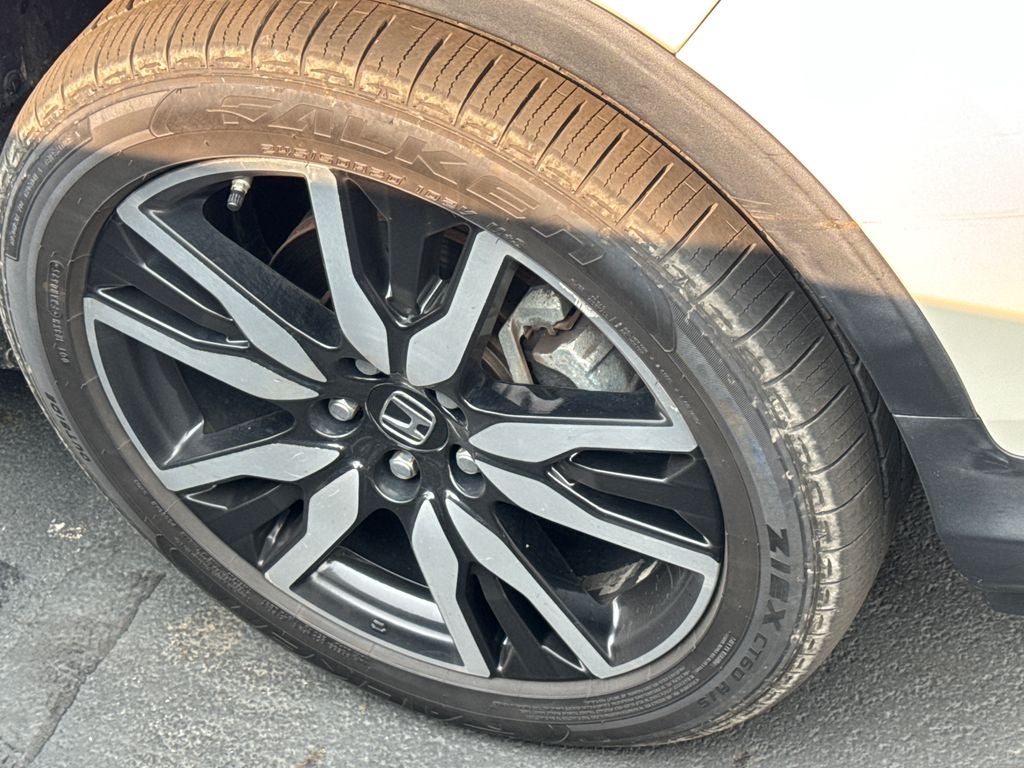 2019 Honda Pilot Touring 8 Passenger