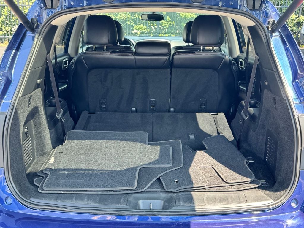 2019 Nissan Pathfinder SL