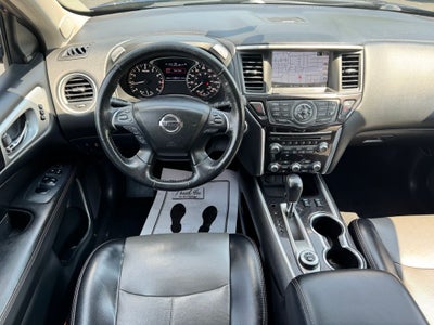 2019 Nissan Pathfinder SL