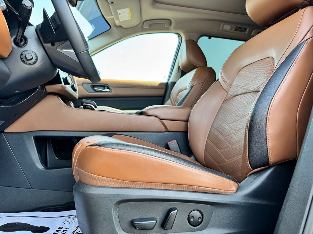 2024 Nissan Pathfinder Platinum