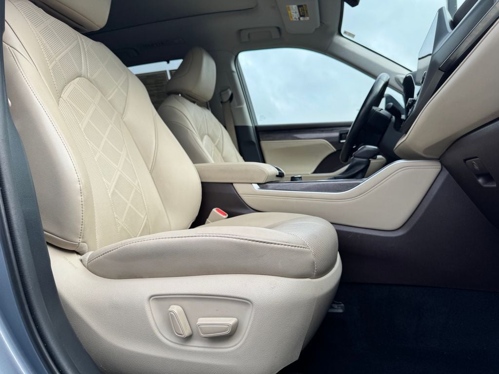 2021 Toyota Highlander Platinum