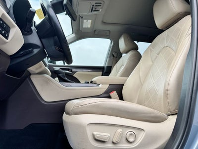 2021 Toyota Highlander Platinum