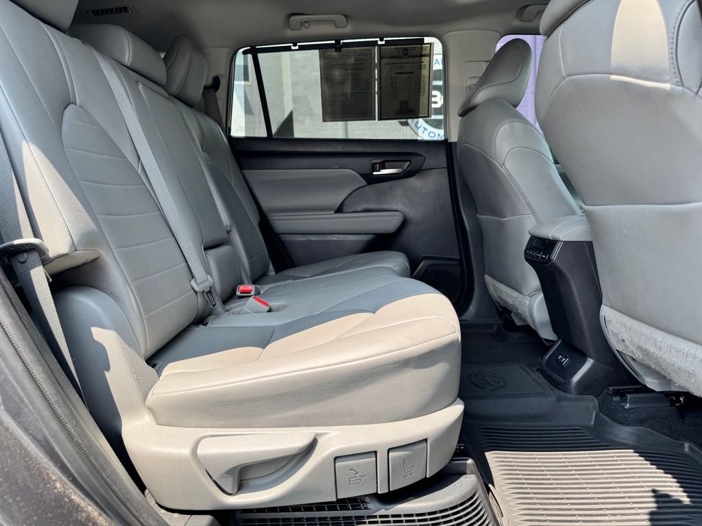2021 Toyota Highlander Hybrid XLE