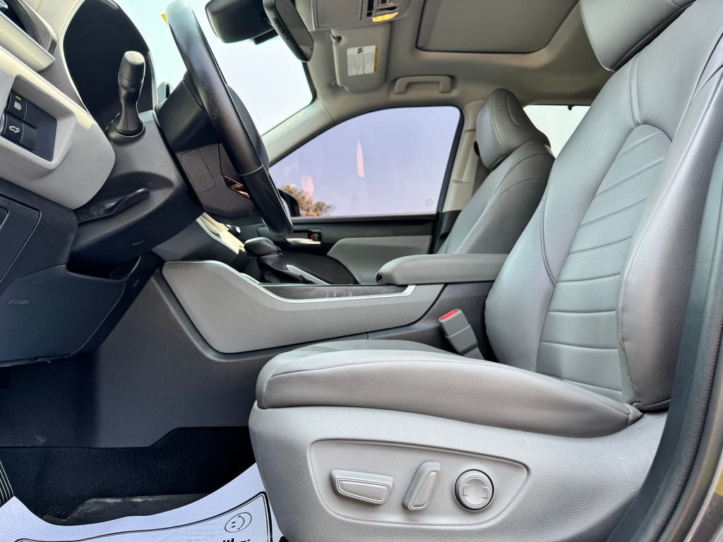 2021 Toyota Highlander Hybrid XLE