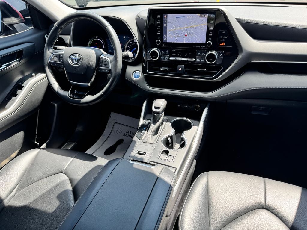 2021 Toyota Highlander Hybrid XLE