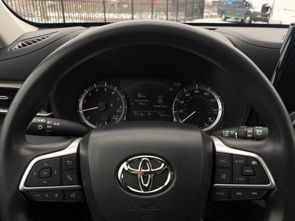 2023 Toyota Highlander L