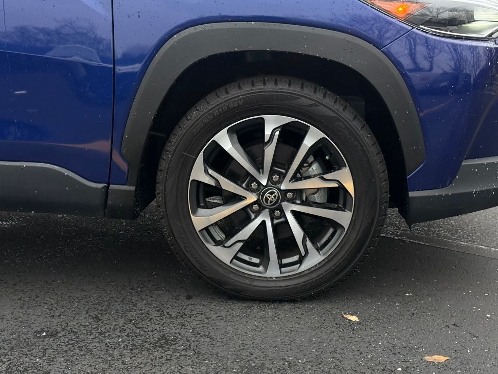 2024 Toyota Corolla Cross XLE