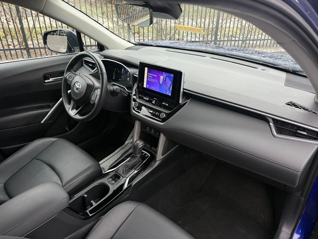 2024 Toyota Corolla Cross XLE