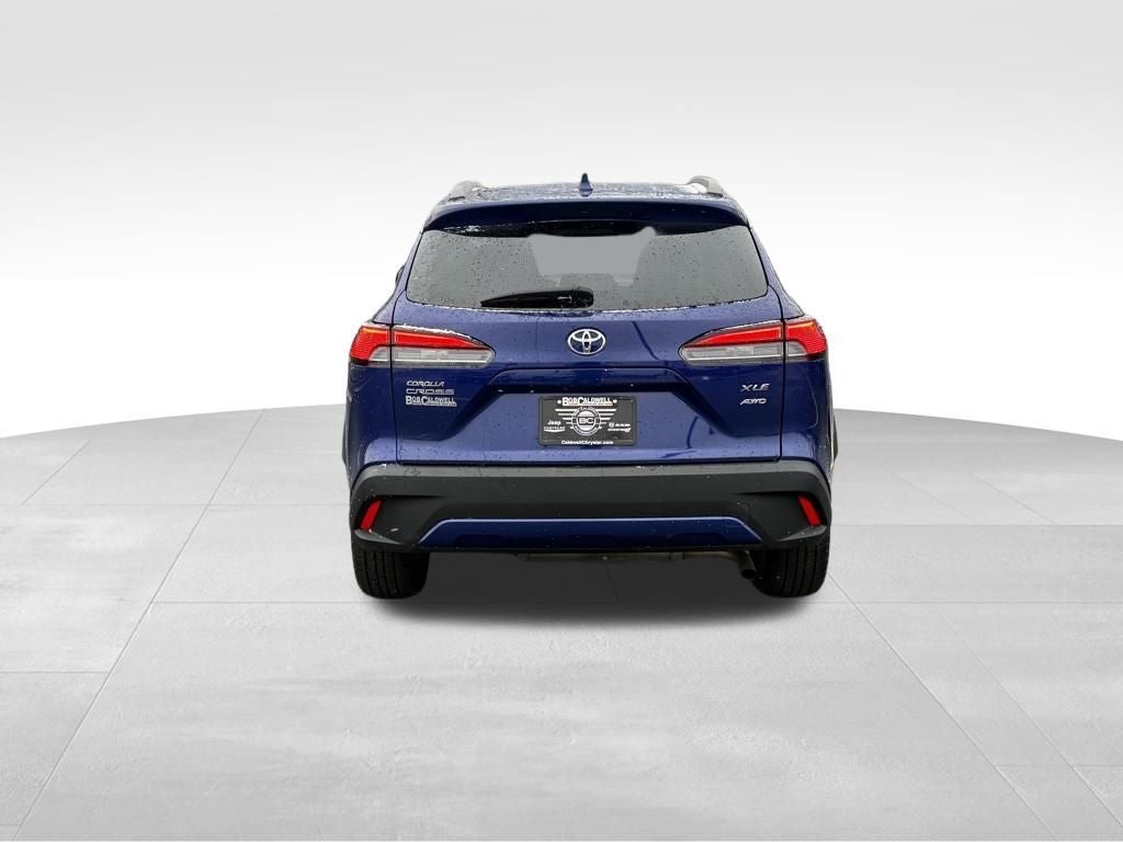 2024 Toyota Corolla Cross XLE