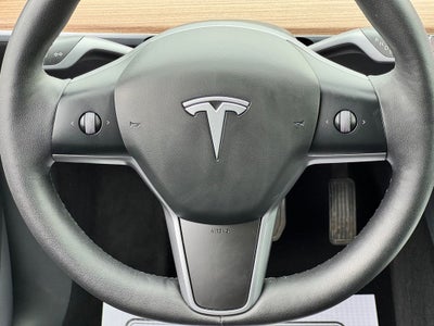 2025 Tesla Model Y Long Range