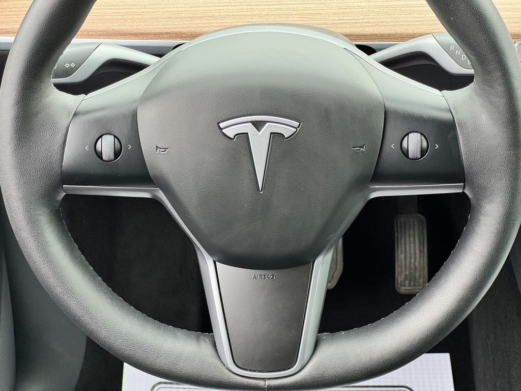 2025 Tesla Model Y Long Range