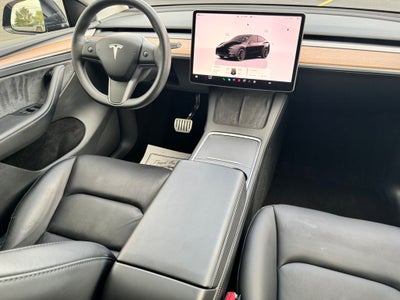 2024 Tesla Model Y Performance