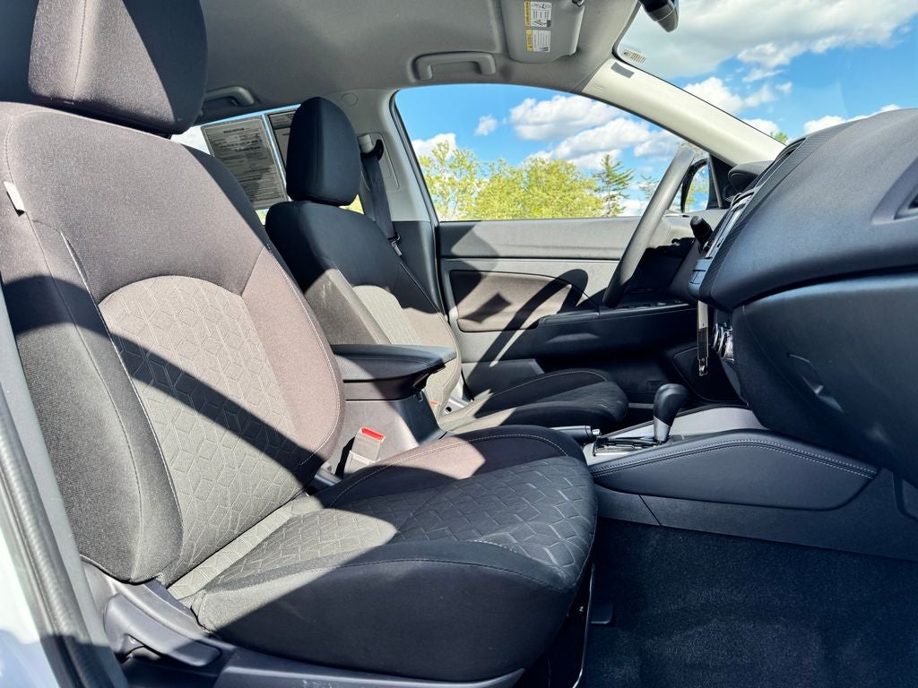 2025 Mitsubishi Outlander Sport 2.0 ES
