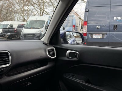 2022 Hyundai Venue SEL