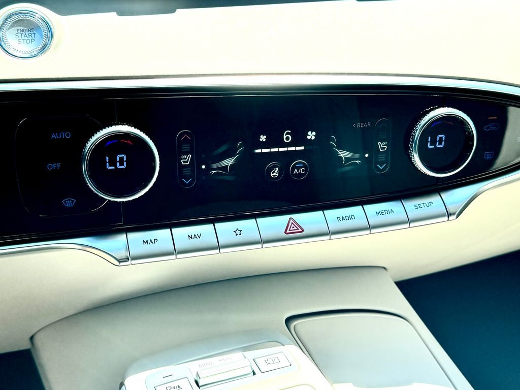 2023 Genesis GV70 2.5T
