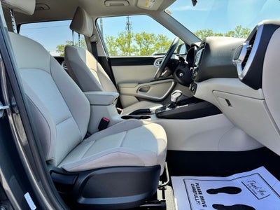 2025 Kia Soul Base