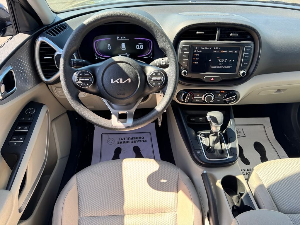 2025 Kia Soul Base
