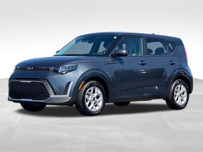 2025 Kia Soul Base