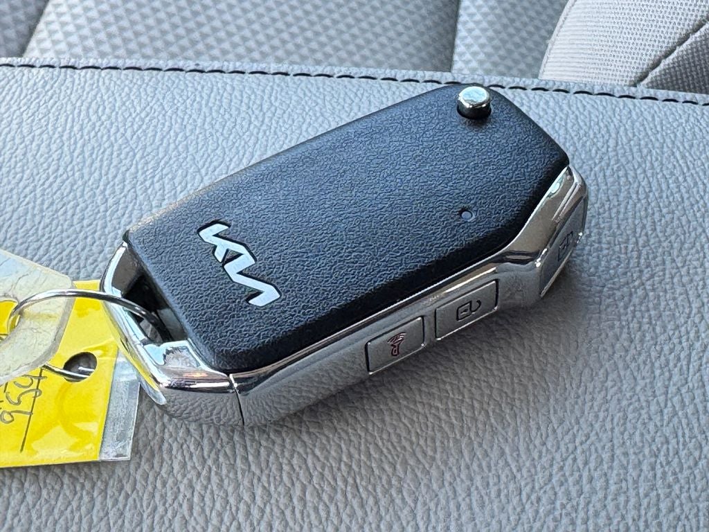 2025 Kia Soul Base