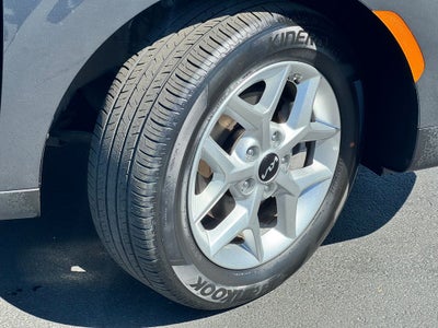 2025 Kia Soul Base