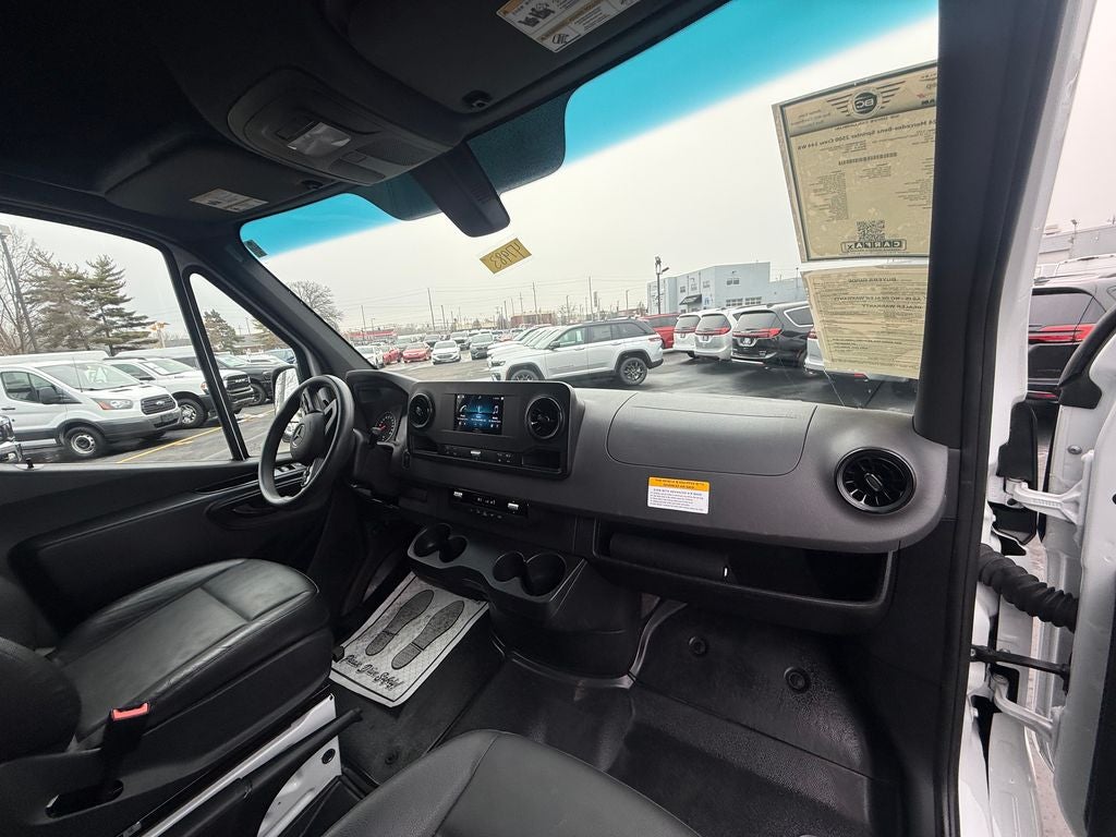 2024 Mercedes-Benz Sprinter 2500 Crew 144 WB
