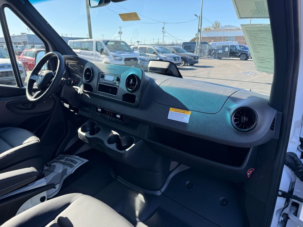 2025 Mercedes-Benz Sprinter 2500 Cargo 170 WB High Roof