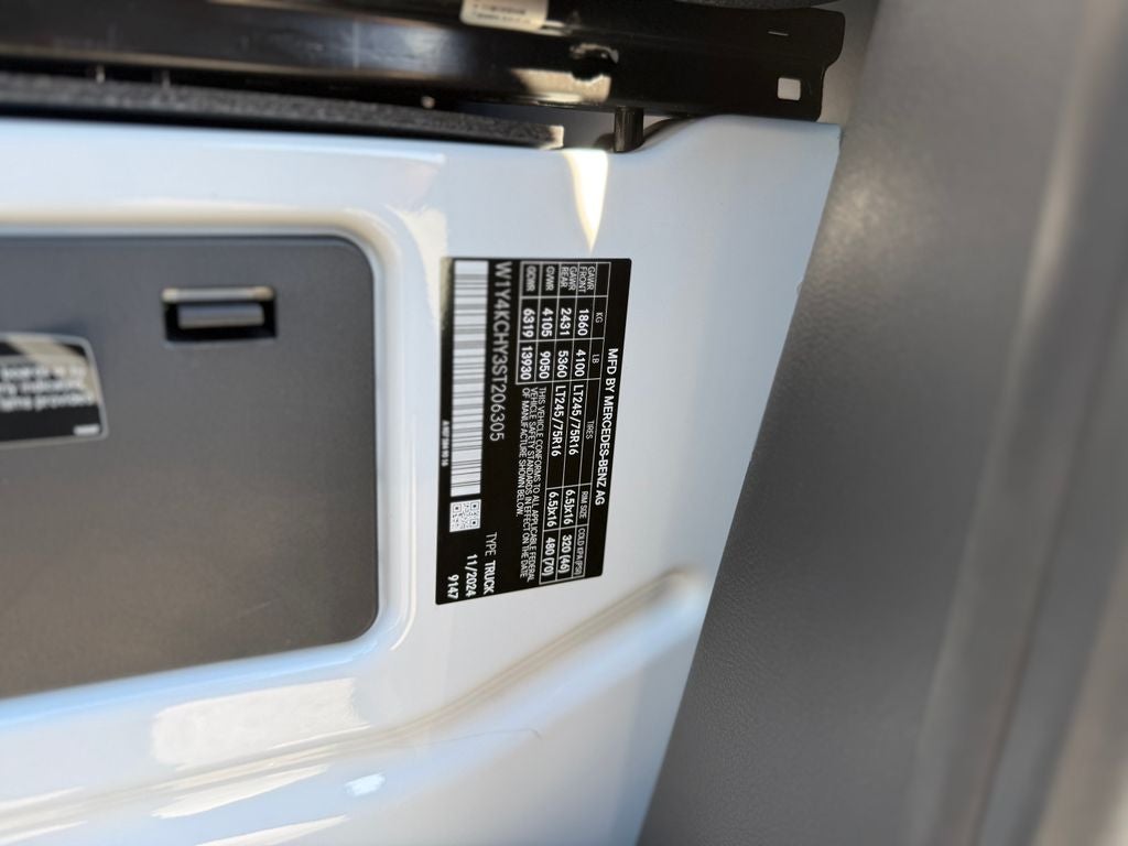 2025 Mercedes-Benz Sprinter 2500 Cargo 170 WB High Roof