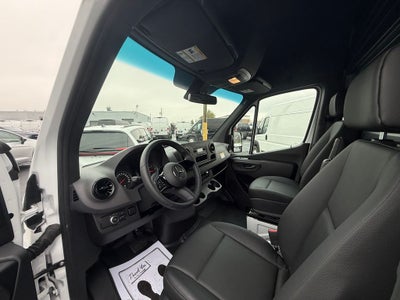 2025 Mercedes-Benz Sprinter 2500 Cargo 170 WB High Roof