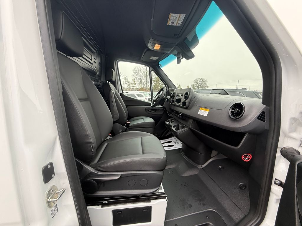 2025 Mercedes-Benz Sprinter 2500 Cargo 170 WB High Roof