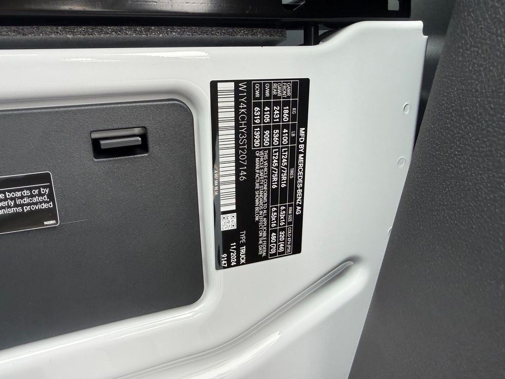 2025 Mercedes-Benz Sprinter 2500 Cargo 170 WB High Roof