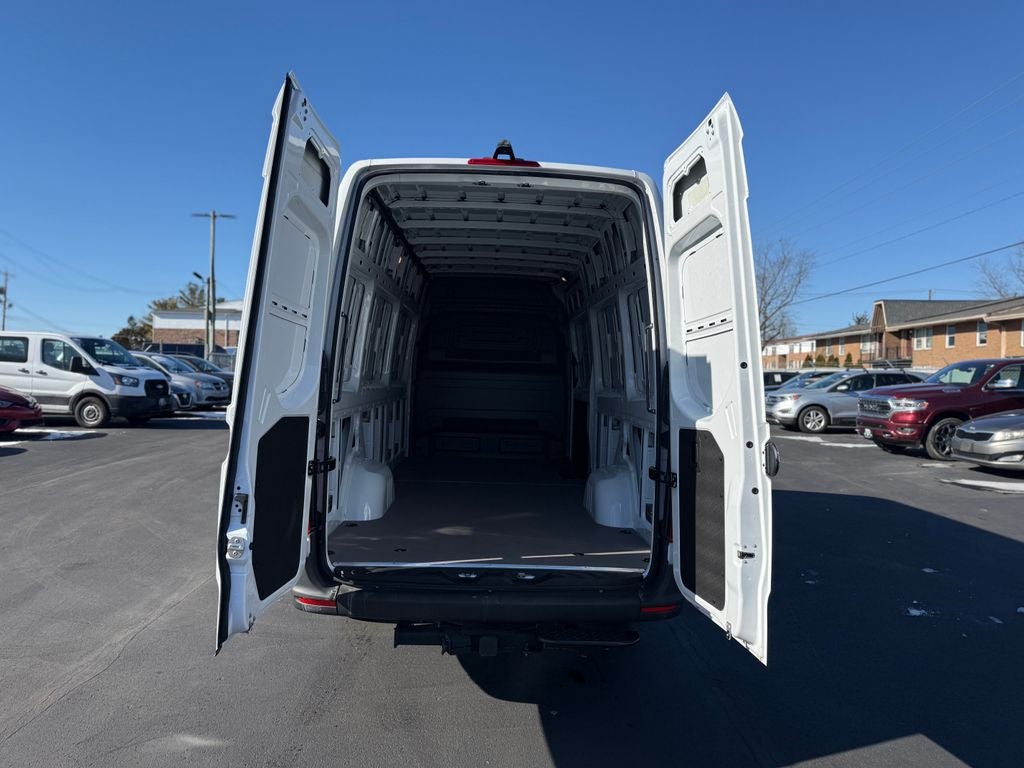 2025 Mercedes-Benz Sprinter 2500 Cargo 170 WB High Roof
